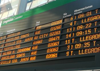 El pseudo-AVE Castelló-Madrid ha patit avui 15 minuts d’endarreriment.