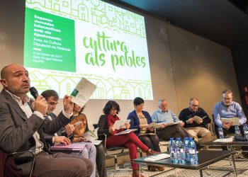 Xavier Rius manté una trobada amb representants municipals per a presentar les línies estratègiques de l’Àrea de Cultura en 2018