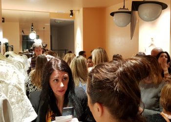 València abrigalla a Carolina Otaduy i les seues núvies Indies