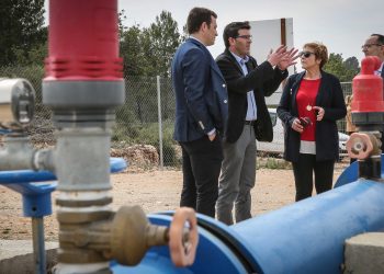 Miramar renova la xarxa d’aigua potable en la zona de la platja amb ajuda de la Diputació