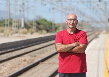 Compromís denuncia de nou la situació de la línia C-6 pel seu abandonament i els reiterats retards