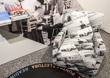 Etnologia habilita el #SofàCabanyal, el punt de lectura de la mostra dedicada a l’emblemàtic barri de València