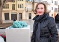 València rep la donació d’una escultura de l’artista elena negueroles per conscienciar sobre l’abandonament d’animals