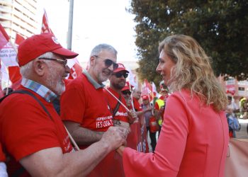 L’alcaldessa de Castelló traslladarà al Govern central la protesta de la marea de la gent gran per la dignitat de les pensions