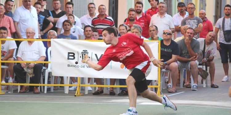 Els derbis de la Safor deixen a Piles i Oliva més liders en el Diputació de Raspall Autonòmic