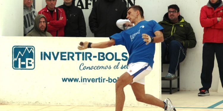 En el Diputació Autonòmic de Raspall, Piles i Oliva es classifiquen per a les semis absolutes