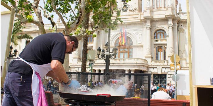Tastarròs s’amplia al dissabte amb “Del tros al plat”