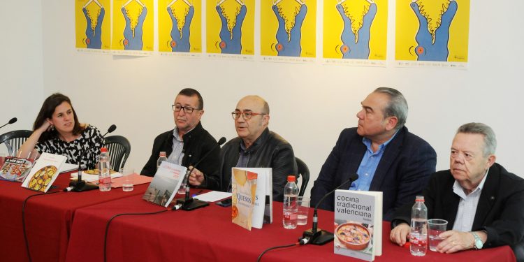 Rafael Mármol: “La gastronomia valenciana ha quedat eclipsada pels arrossos”