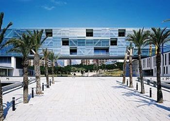 Imputen l’exalcalde de Benidorm pel presumpte finançament il·legal del PSPV