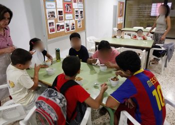 L’Ajuntament destina més de 1,6 milions d’euros a les beques menjador 2018/2019 per a arribar a més de 1.600 escolars