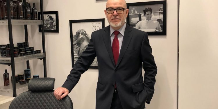 Juan Romero perruquers celebra el seu 30 aniversari a València