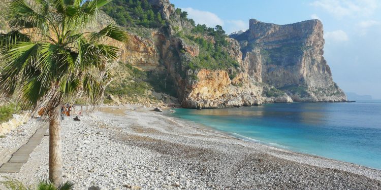 La Comunitat Valenciana, amb 132 platges guardonades, encapçala la llista de banderes blaves