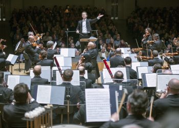 Ramón Tebar dirigix l’últim programa dels concerts commemoratius del 75 aniversari de l’orquestra de València