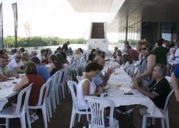 Cireres i jazz en l’Esmorzar Del Tros al Plat per a reivindicar el territori valencià