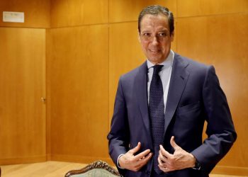 Zaplana continuarà en presó