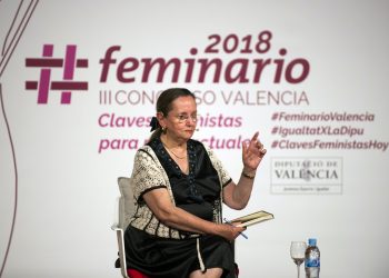 Amelia Valcárcel demana una reforma de la Constitució perquè les dones ocupen el seu lloc en la societat