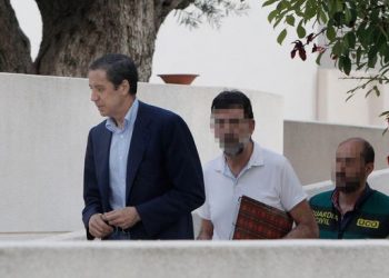 Eduardo Zaplana, traslladat a l’hospital amb problemes respiratoris