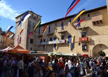 Cultura aprova iniciar la declaració de BIC de la Fira de Tots Sants de Cocentaina i fer BRL la Festa de l’Arbret d’Altea