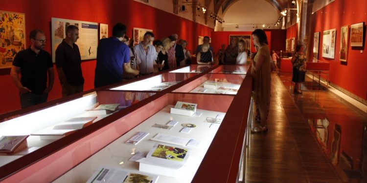 L’exposició ‘L’estiu valencià’ mostra l’evolució de l’oci de les vacances estivals en el segle XX
