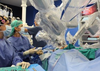 L’Hospital General de València aposta per la cirurgia robòtica amb un equip pioner en la xarxa pública de la Comunitat