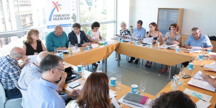 L’Invassat realitza un informe científic pioner sobre les condicions laborals de les cambreres de pis en hotels de la Comunitat