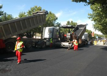Finalitzen els treballs de pavimentació en diversos carrers de València