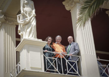 Glòria Tello,  signat el nou conveni entre l’Ajuntament de València i la Fundació Centre d’Estudis Vicente Blasco Ibáñez