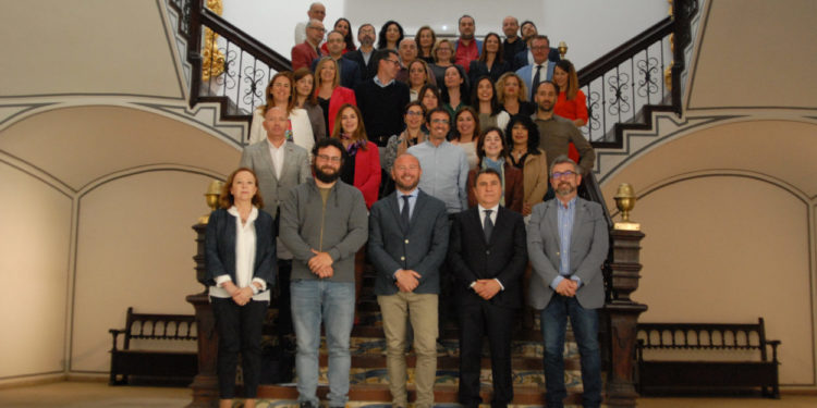 La Diputació lliura els diplomes de l’itinerari formatiu DIVALDirectia  per a personal tècnic dels ajuntaments