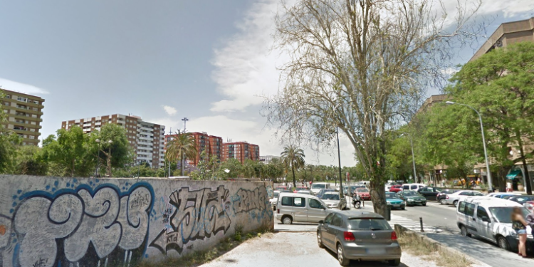 L’Ajuntament aprofita l’aigua de les obres del carrer Antonio Ferrandis per al reg agrícola