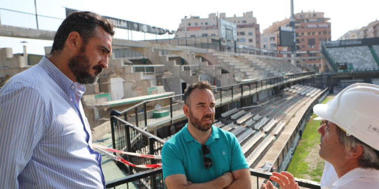 Les obres de remodelació de l’estadi Castalia renoven la graderia i les torres d’il·luminació