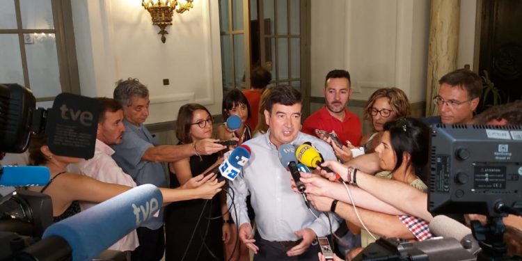 Giner: «El PSPV ha engolit amb tot el que deia en campanya que anava a canviar»