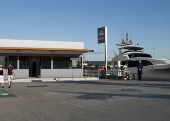Una gasolinera més sostenible per a La Marina de València