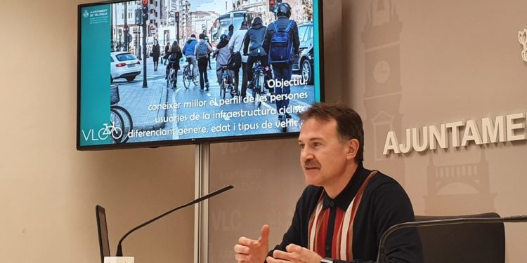 El 39% de les persones que usen la bici a la ciutat són dones i el 15%, majors de 55 anys