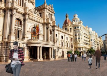 LA PLAÇA DE L’AJUNTAMENT TINDRÀ UN ASFALTAT ESPECIAL PER A DELIMITAR I MARCAR LES ZONES PER ALS VIANANTS
