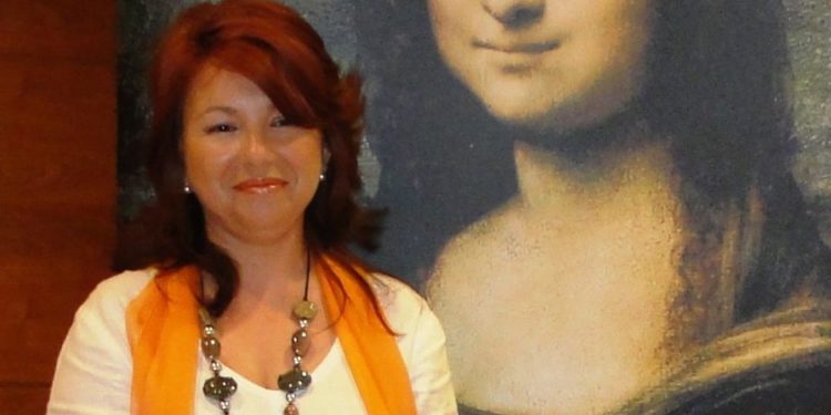La Gioconda de Leonardo da Vinci vist amb seda valenciana
