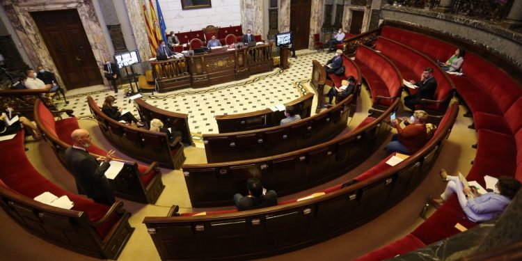 Una comissió municipal treballa «per a consensuar la reconstrucció social i econòmica de la ciutat i aconseguir una nova normalitat sostenible»