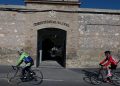 Reobrin els cementeris municipals i es flexibilitzen les limitacions en funerals i vetlatoris