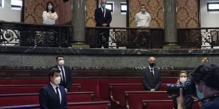 Giner censura que tot l’esforç econòmic dels valencians es vaja en tapar l’enorme forat de l’EMT