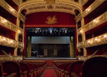 Cultura reobri els teatres públics de la Generalitat amb una cloenda simbòlica de la temporada