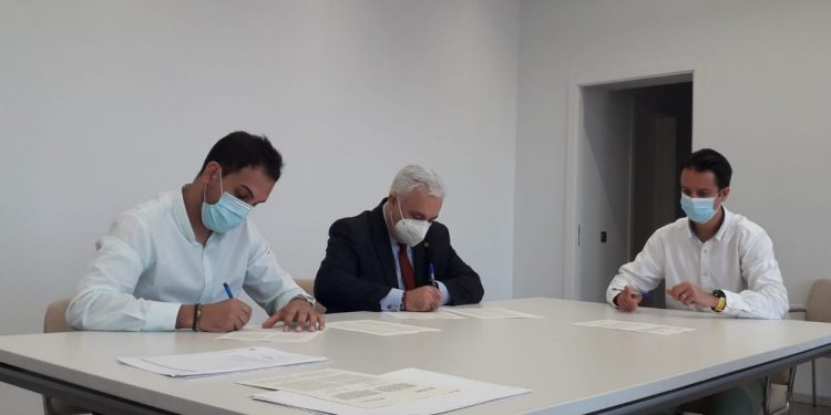 Alejandro Ramón: “València té vocació de ciutat neta, sostenible, lliure d’emissions i combustibles fòssils i promou la transició energètica cap a la descarbonització”