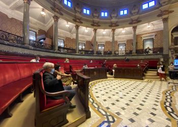 L’alcalde defén que la plaça de l’ajuntament serà «emblema de la ciutat saludable amb espai per a les persones»