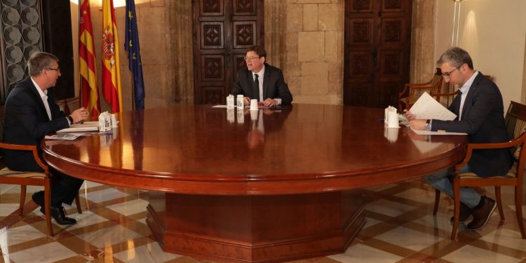 Ximo Puig aborda amb Climent i España l’impuls de la disponibilitat de sòl industrial per a les empreses que vulguen instal·lar-se a la Comunitat