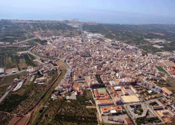 El PSPV segueix sense crear les bases d’ajudas al comerç un mes després de reservar els diners