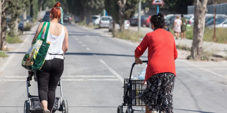 Compromís presenta mocions als ajuntaments per reclamar mecanismes de cogestió de l’IMV i un finançament just per a la seua implantació municipal