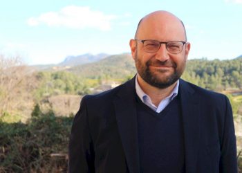 Compromís proposa elaborar un Pla de Voluntariat plurianual per fomentar l’acció voluntària de la població valenciana