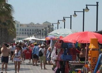 Comerç prepara la tornada a l’activitat dels mercadets de barri per al 6 de juliol