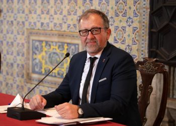 Els quatre grups polítics de la Diputació tindran representació en les taules de diàleg per a la recuperació de la Comunitat Valenciana