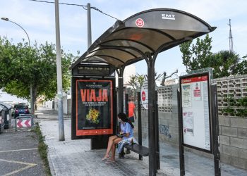 Dos parades d’emt en el Perellonet incorporen panells informatius de temps d’arribada