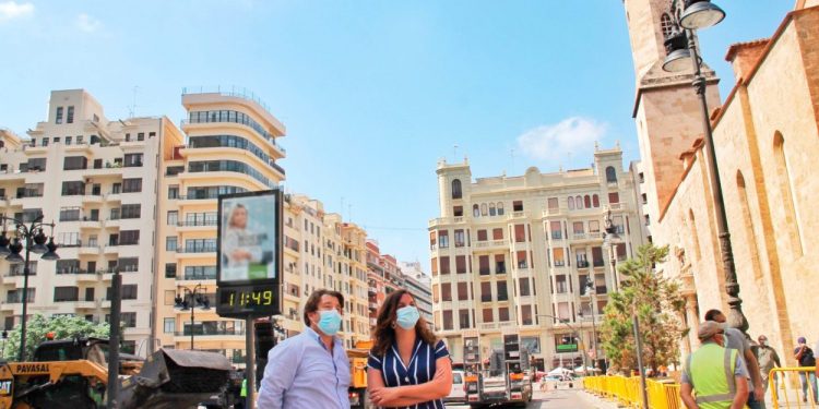 Urbanisme conclourà les obres de peatonalització de les places de l’ajuntament y Sant AGustí en agost