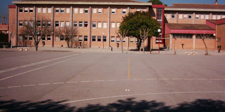 Montcada comptarà amb 12 docents més per al nou curs escolar